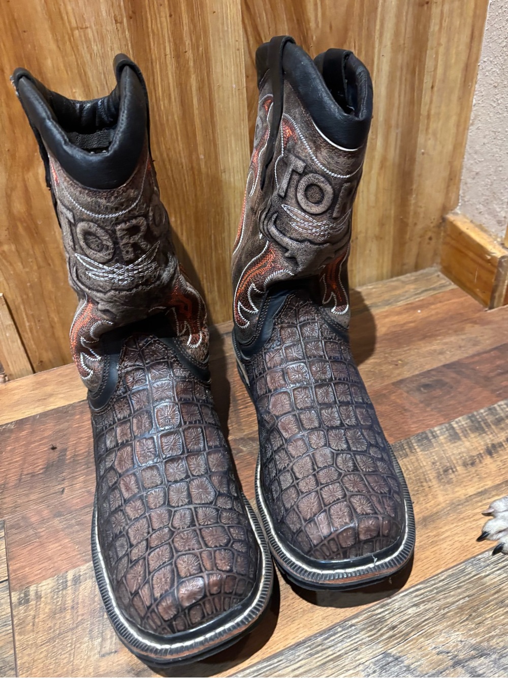 Toro steel toe crocodile type leather western work boots men size 11
